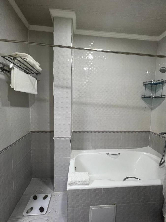 Hotel Afrosiyob Qarshi Exterior photo