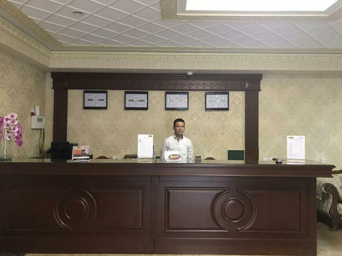 Hotel Afrosiyob Qarshi Exterior photo